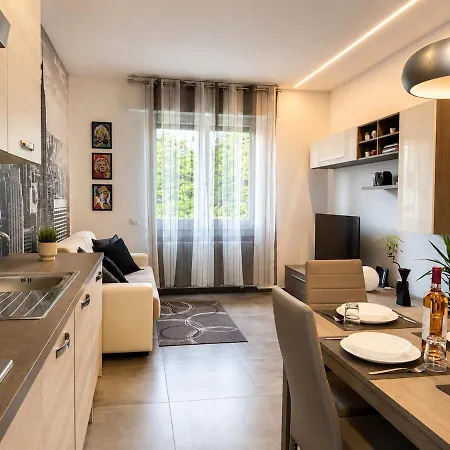 Appartamento Modern Flat Between And Milan With Free Parking Cermenate