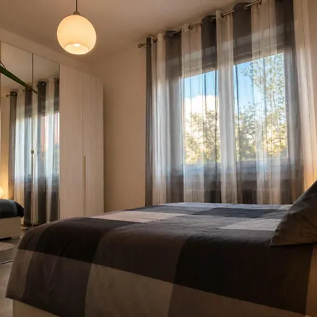 Appartamento Modern Flat Between And Milan With Free Parking